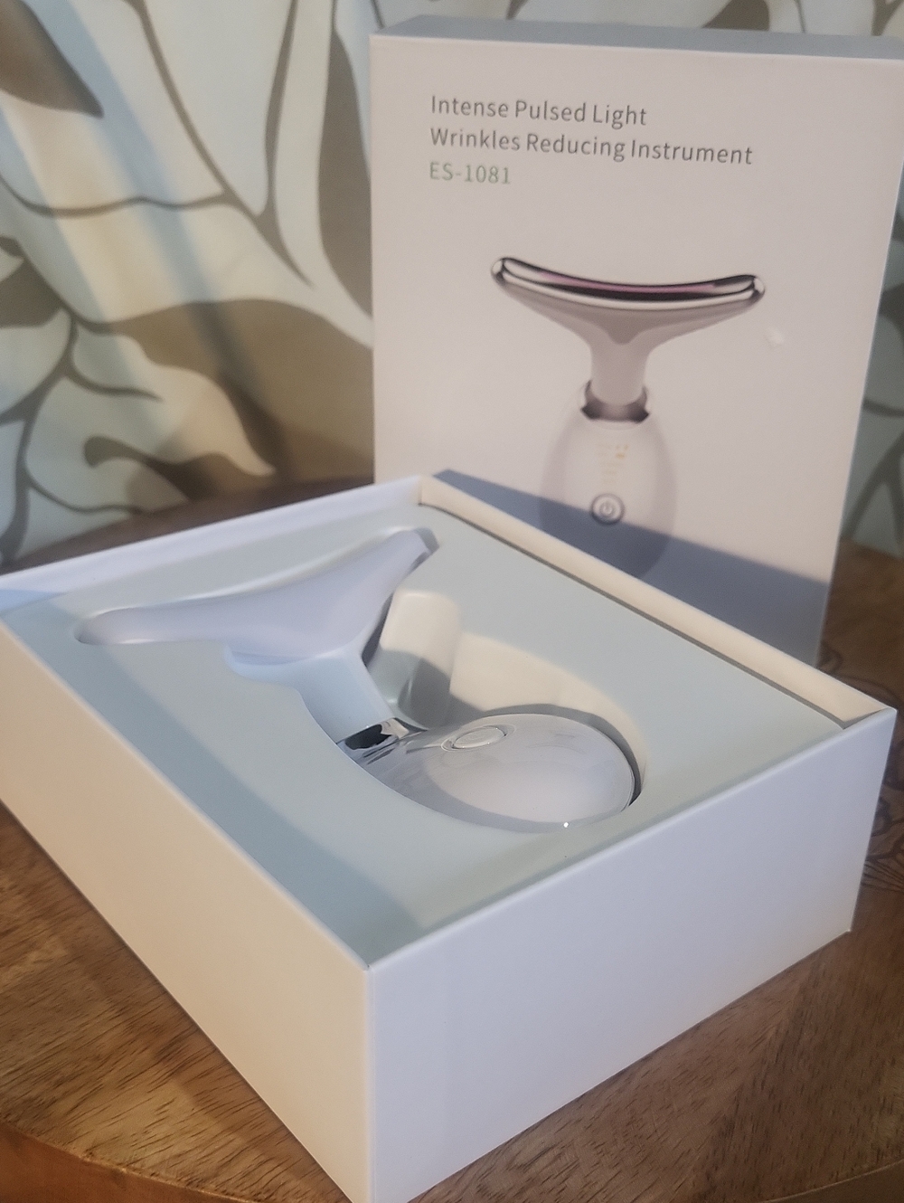 Intense Pulsed Light Wrinkles Reducing Instrument ES-1081 - White